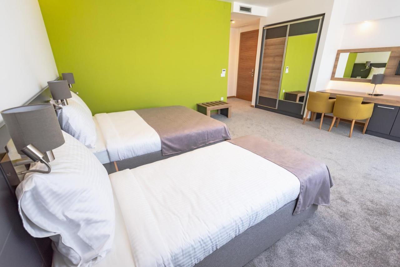 Hotel Stobex Loznica Cameră foto